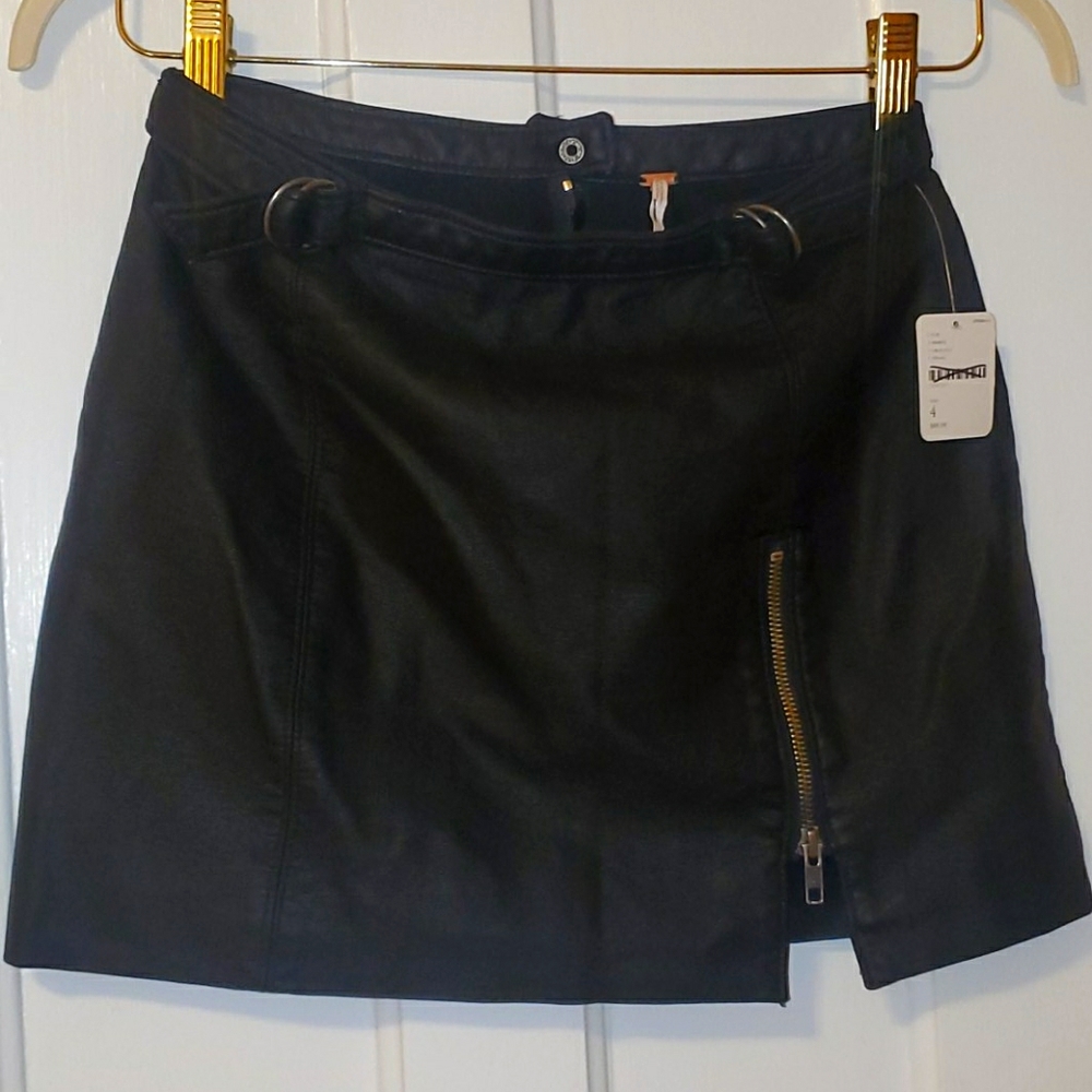 🎁 Free People black vegan leather moto mini skirt 4